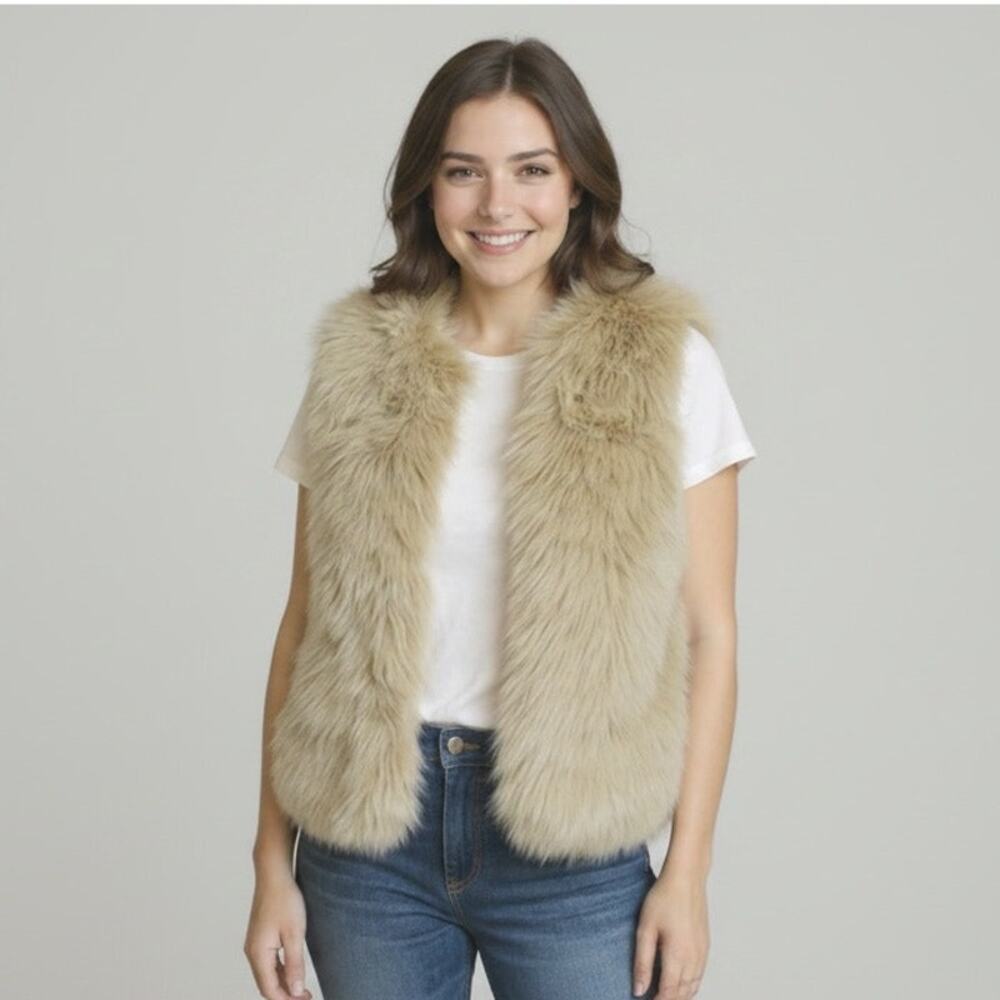 GAP Women's Faux Fur Vest Jacket XS Cream Beige Shaggy Open Front Pocket
